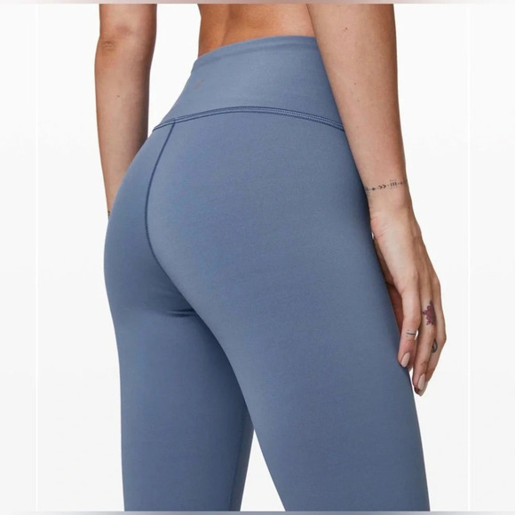 Lululemon Wunder Under Crop *Mid-Rise Full-On Luxtreme 21"
Oasis Blue - Picture 4 of 7